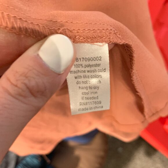 Downeast brand 100% polyester button-up shirt - Picture 4 of 5